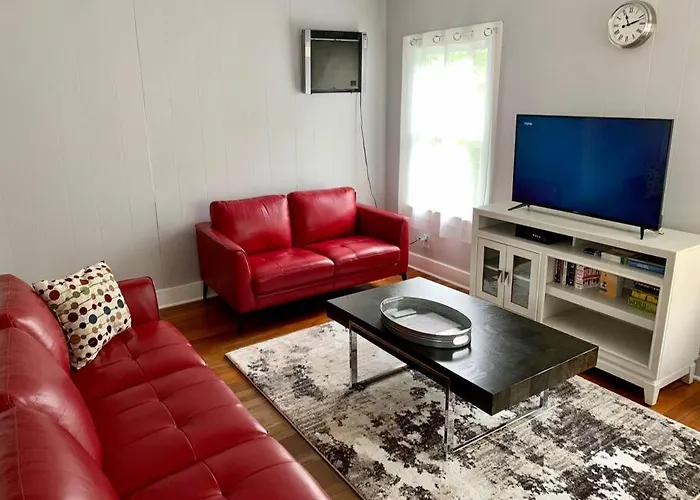 Spanish Town / Downtown Apartment